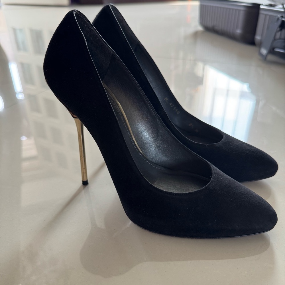 CLOSET SALE | Stuart Weitzman Black Suede with Leopard Print Heels - Picture 2 of 9